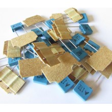 100X CAPACITOR POLIESTER 1NF 63VAC 